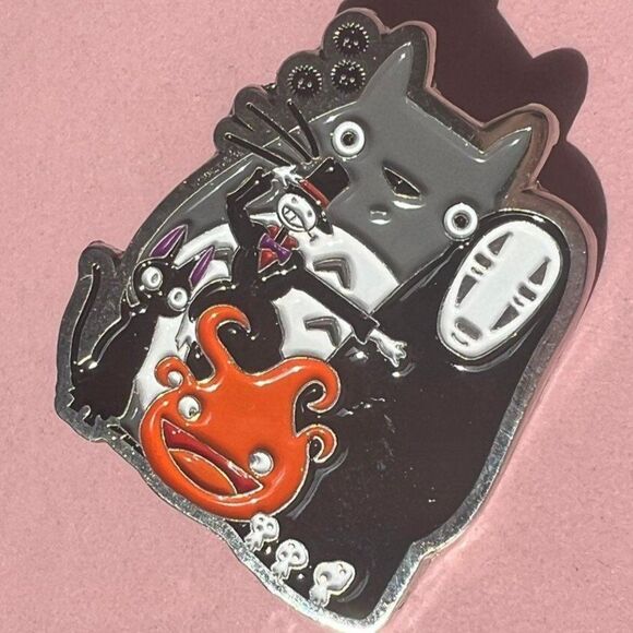 Miyazaki Spirited Away Totoro Kikis delivery service enamel pin - Picture 2 of 5